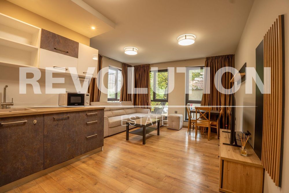 Уютен ДВУСТАЕН апартамент в кв. Христо Смирненски