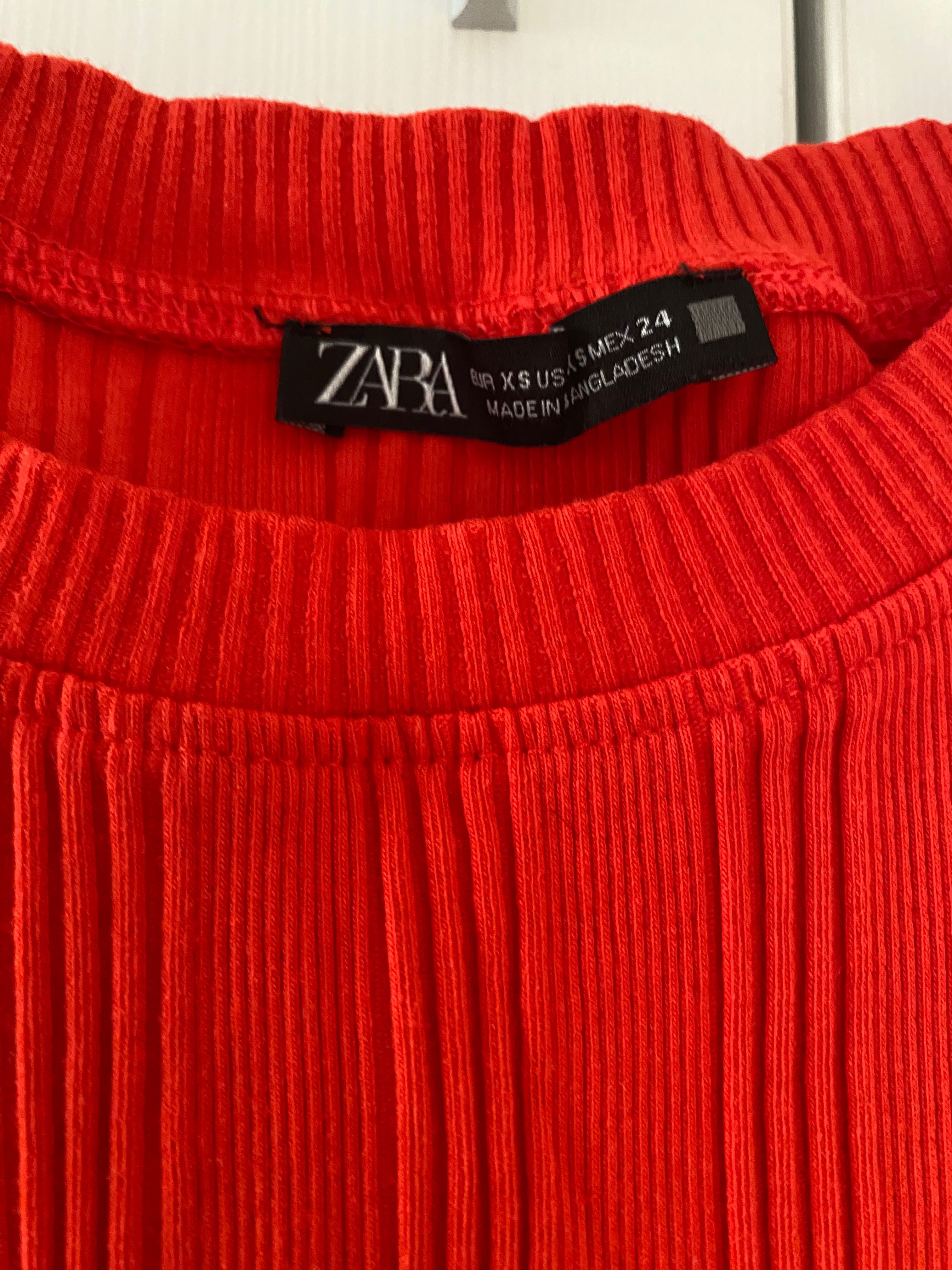 Спортно-елегантна рокля Zara