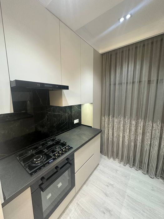 Продам 2-х комнатную квартиру 46м2 в ЖК "Euro house", ресторан Venezia