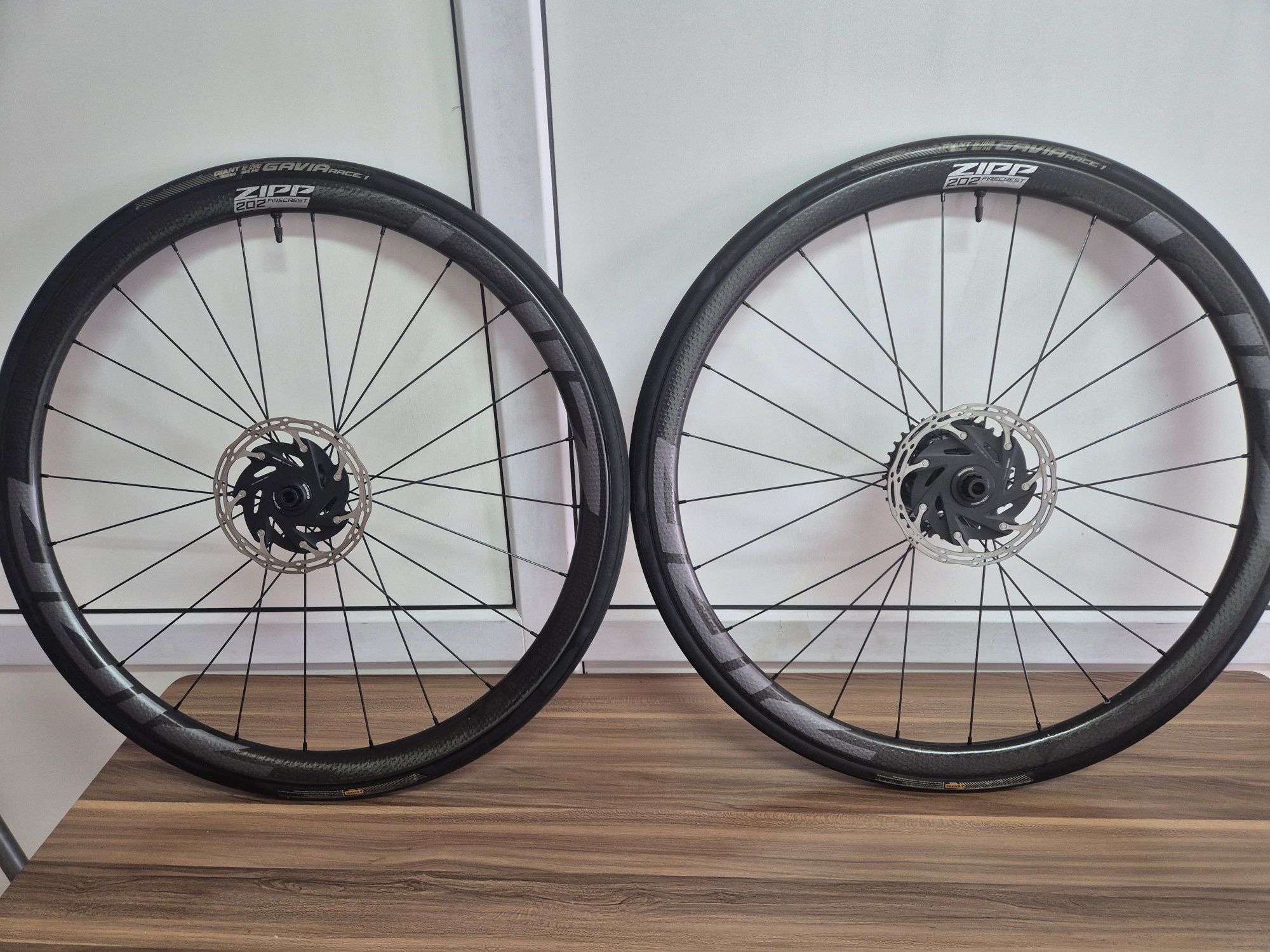 Roti carbon  zipp 202 firecrast disk break 2024.