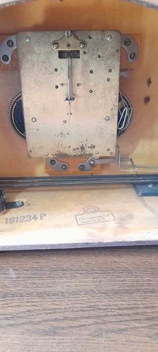 Стари камини механични часовници