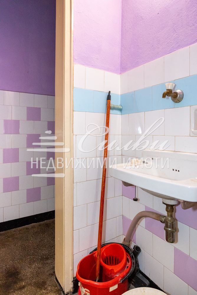 Продава се Многостаен апартамент в Шумен, Пожарната - 94 кв.м за 1275 €/кв.м - Снимка #12