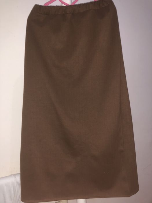 Коричневый сет сотилади .