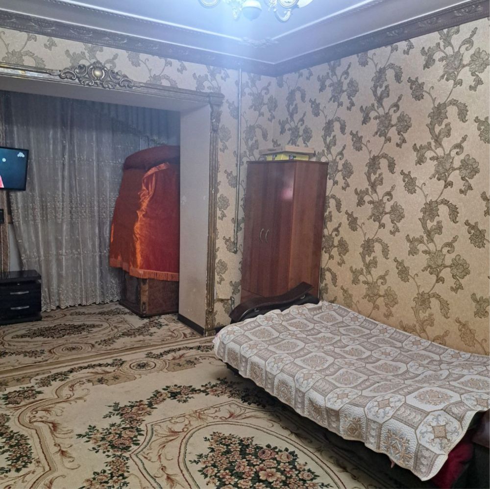 Uchtepa Algaratm 2 xona kirpich 1 etaj 4 etajli dom 44.5 kv