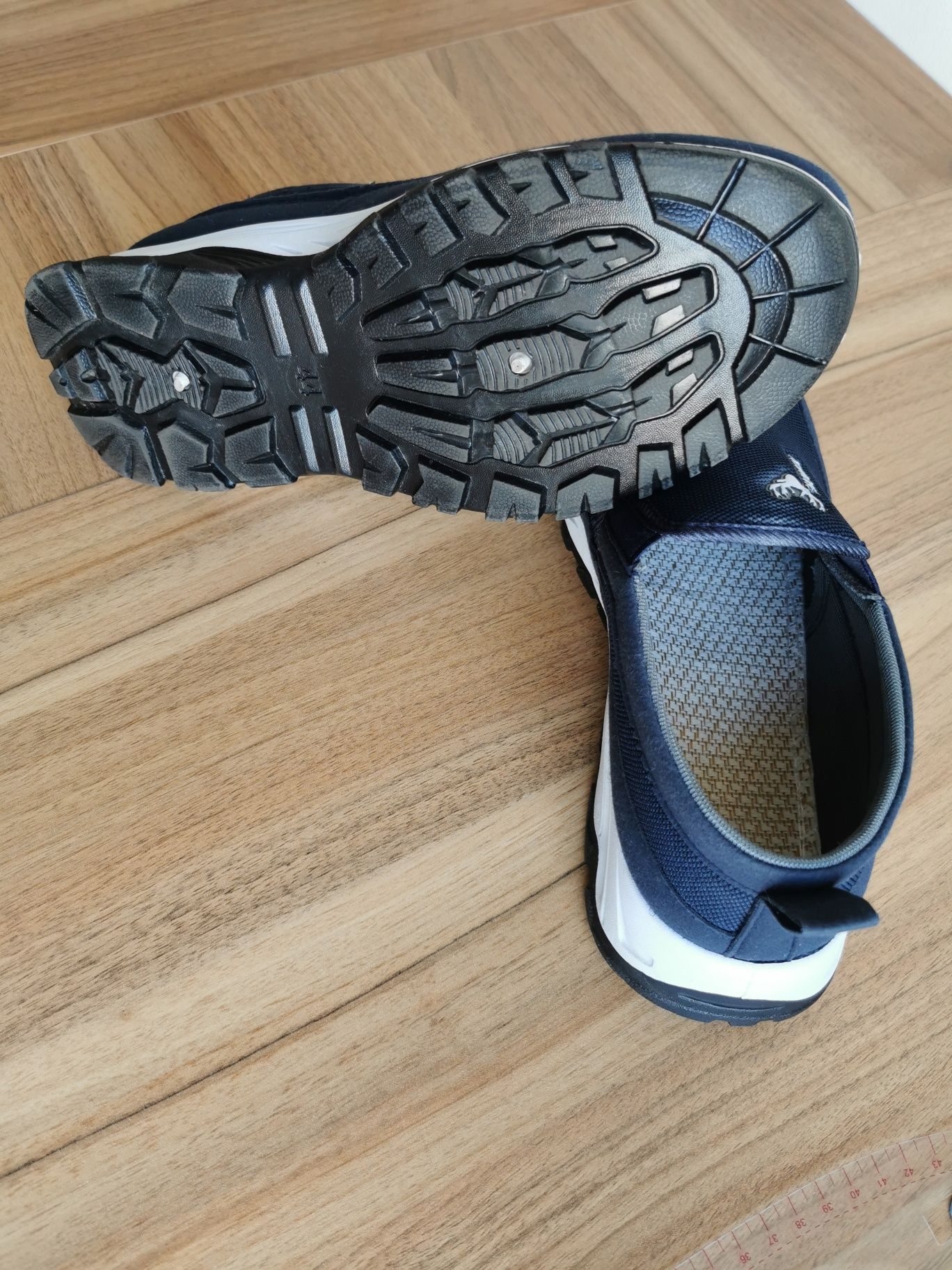Pantofi sport material textil