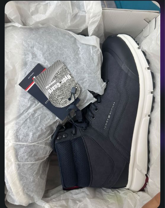 Tommy Hilfiger ботинки 41-42 размер