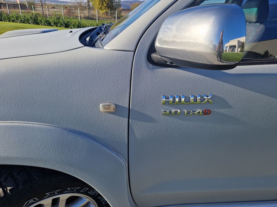 Toyota Hilux Automată 3000 cm³