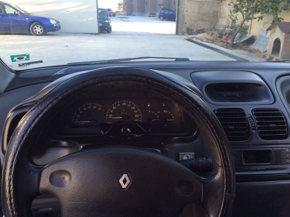 НА ЧАСТИ Renault Laguna I