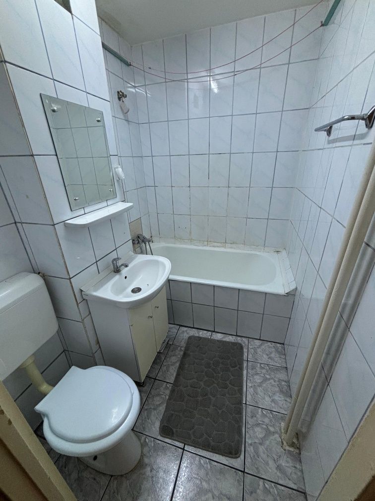 Vand apartament 2 camere