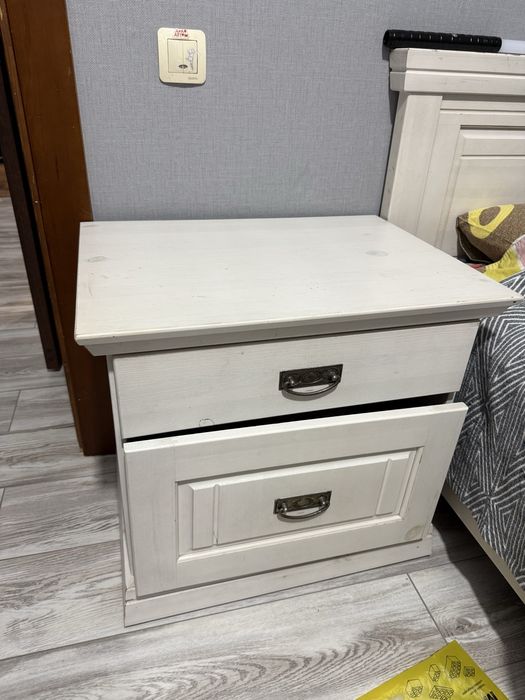 Продам гарнитур из дерева