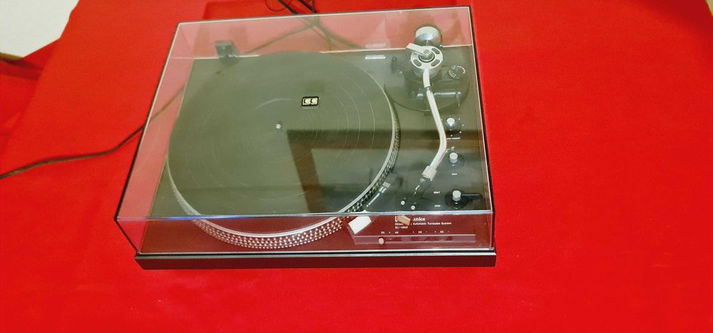 Technics SL-1900 Fully-Automatic Direct-Drive Turntable Made in Japan