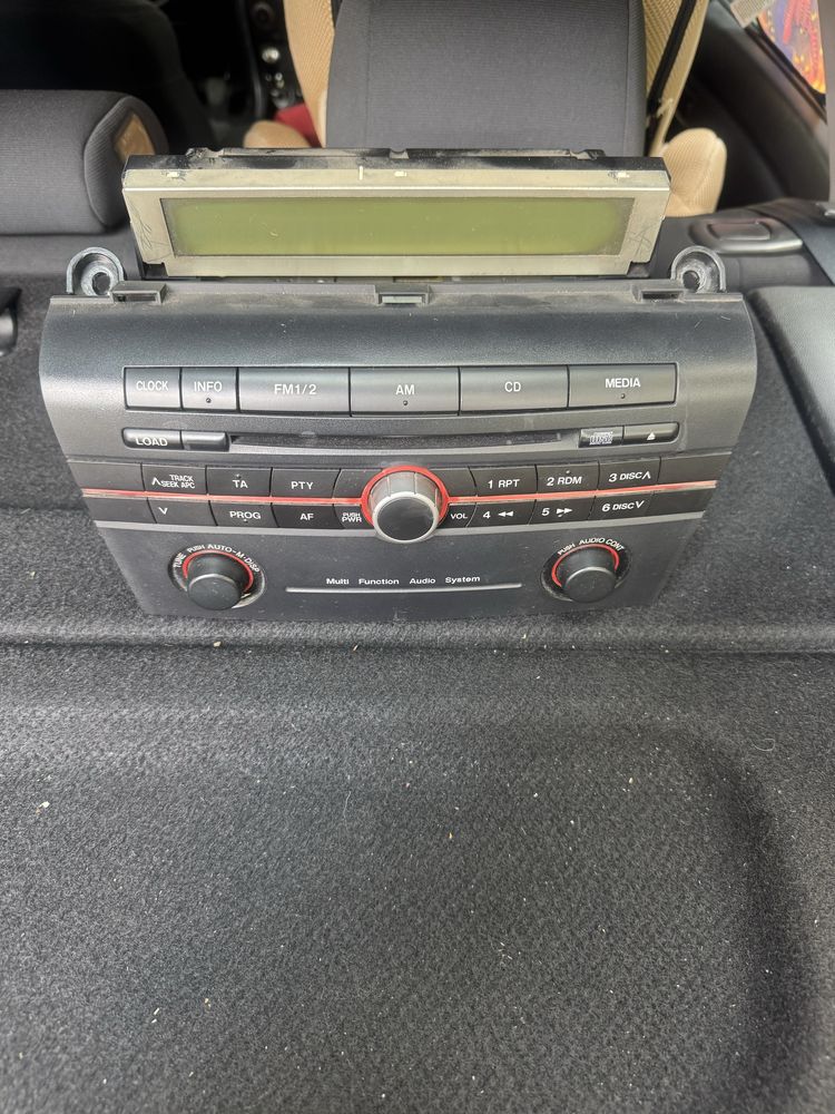 Врата, CD, панел клима,инсталация, мех. стъкло с кора врата за Mazda 3