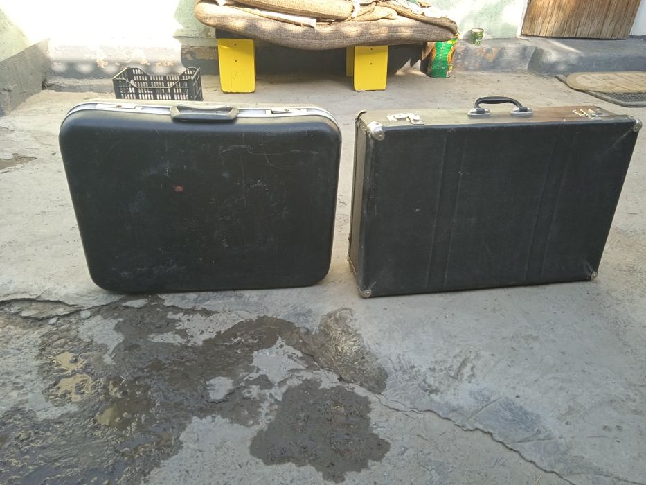 Чемодан . чемодан.