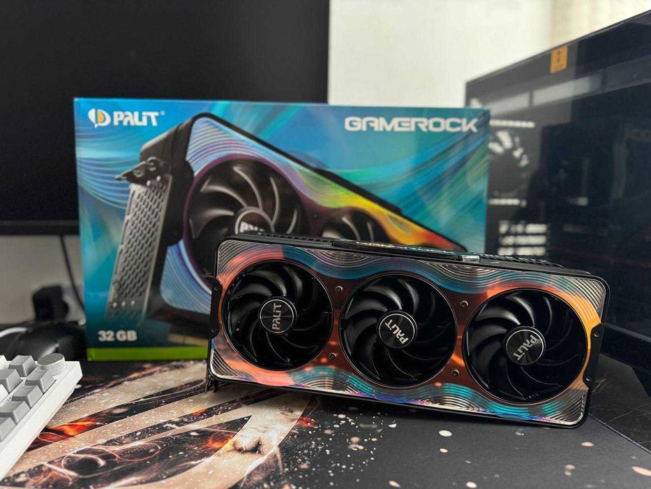 Продам видеокарту RTX 5090 PALIT GAMEROCK