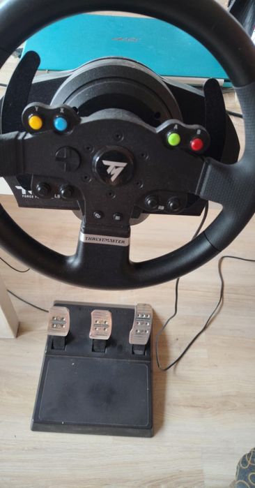 Xbox one s с волан Thrustmaster и shifter