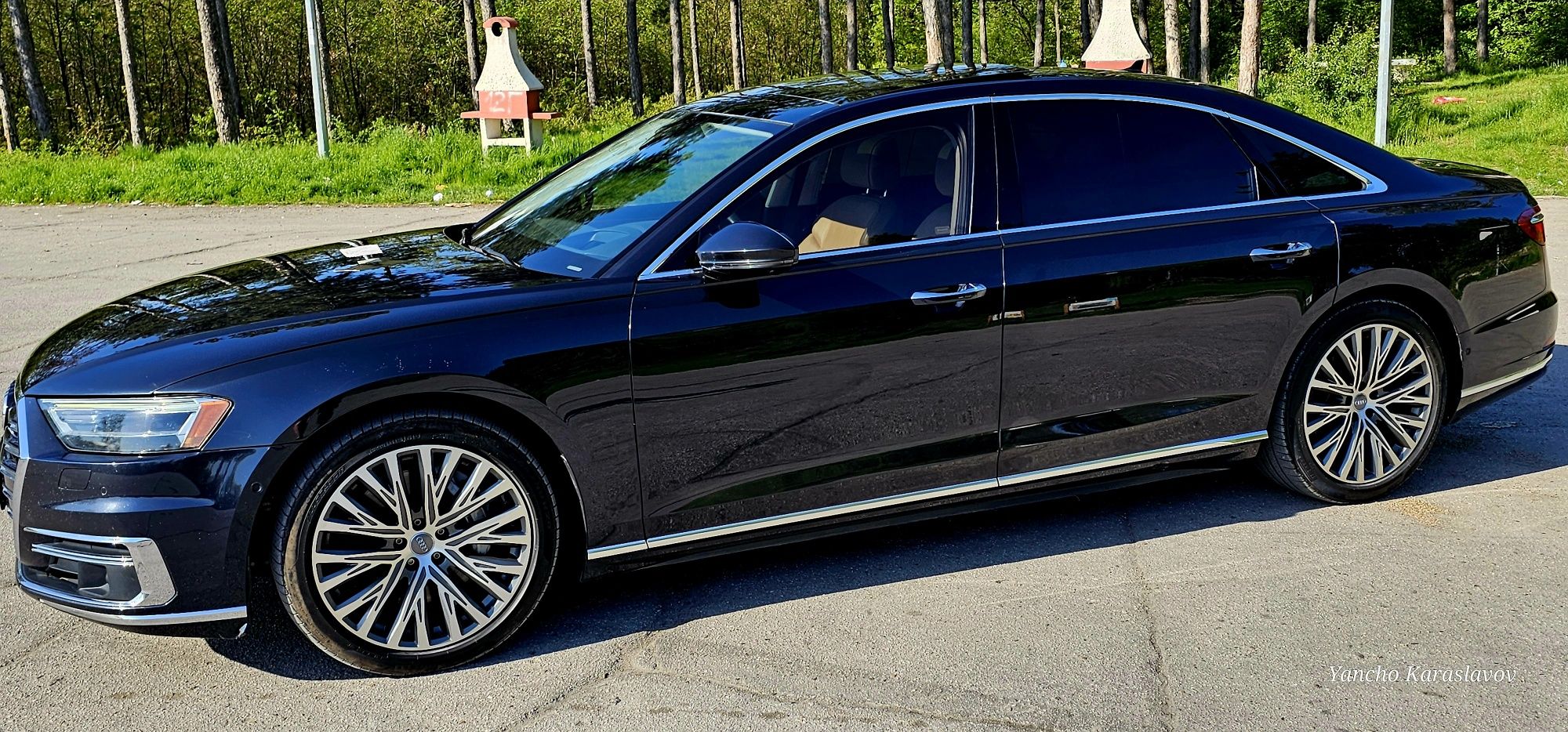Audi A8L промо цена до края на месеца