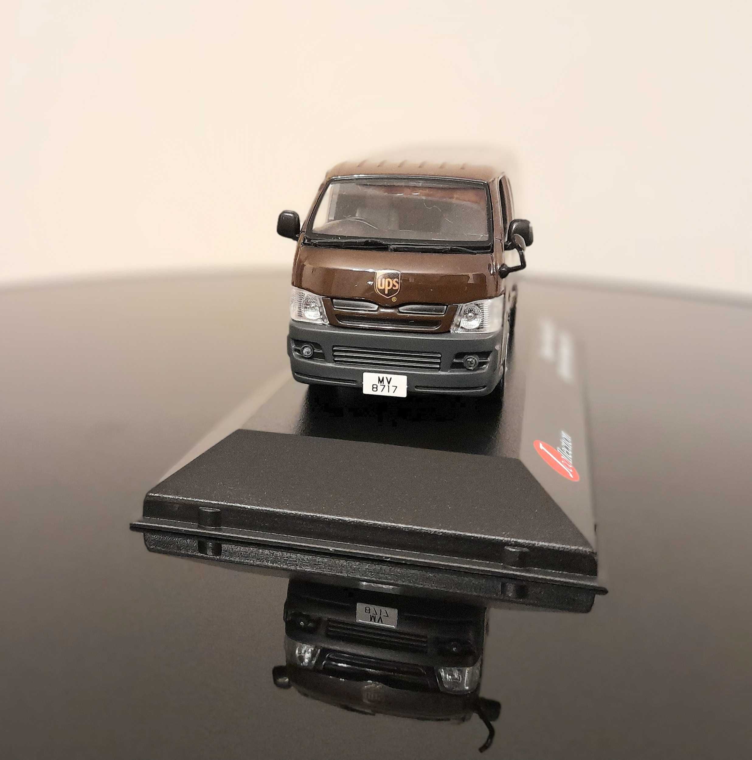 Toyota Hiace 2007 UPS HK Delivery Van 1:43 J-Collection