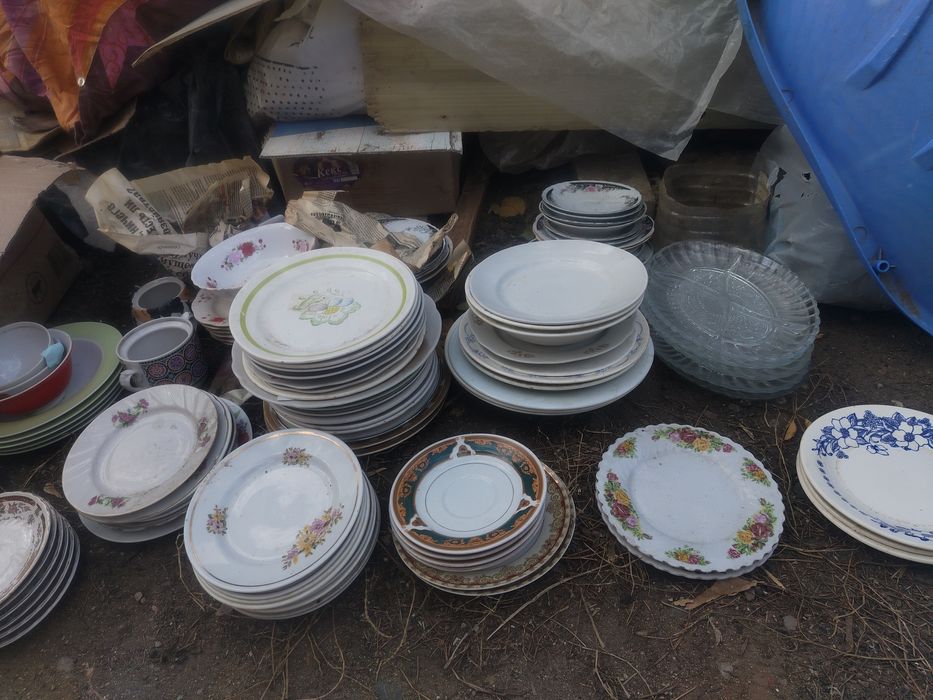 Распродажа тарелок от 50 тенге до 100 тенге