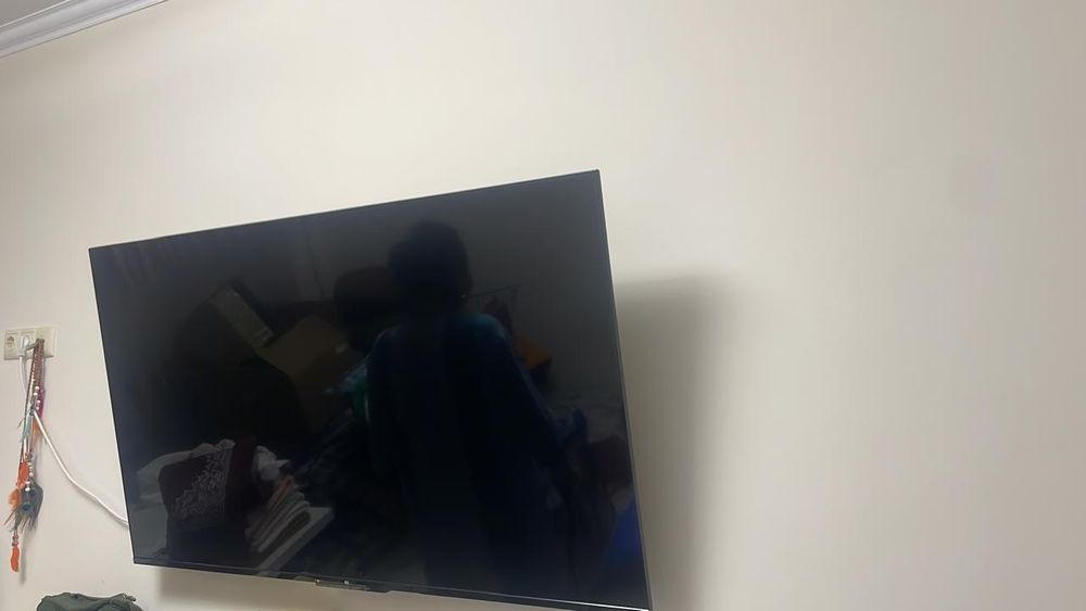 Продам смарт телевизор