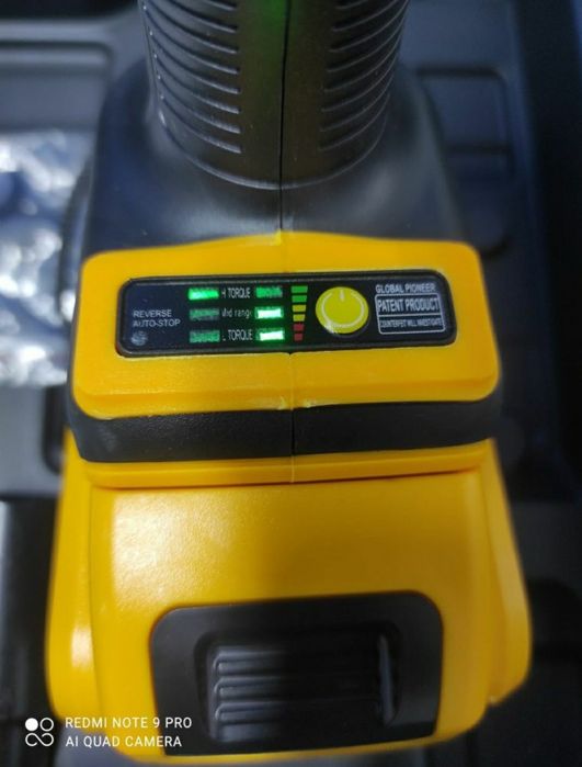 Pistol impact DEWALT 24v/5ah , 1/2 +bit bormasina