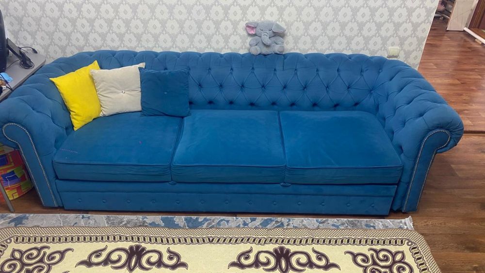 Продаи диван. Возможен торг