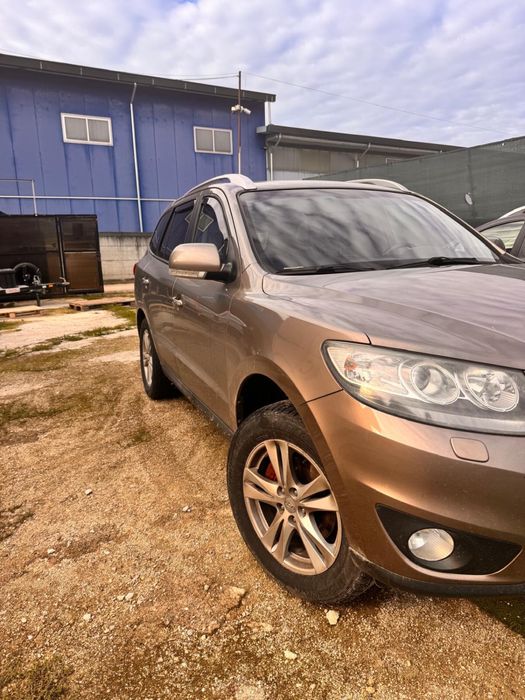 Hyundai Santa Fe – 6.300€ –