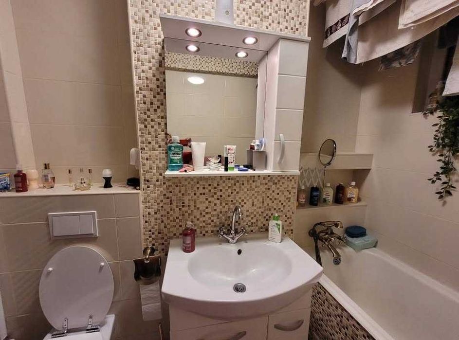 Apartament 2 camere Semidecomandat ,Zona Gemeni