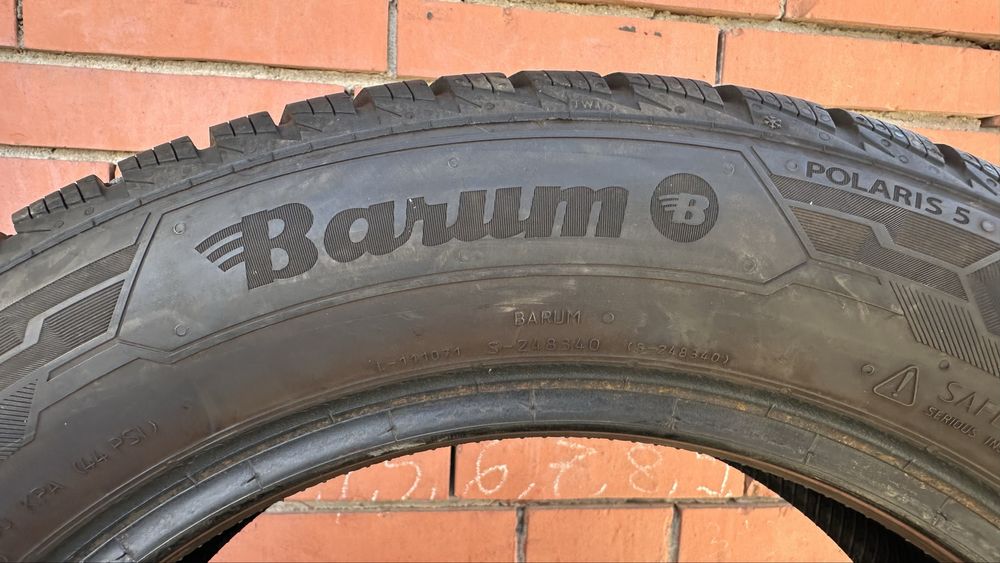 Продавам 2бр. Зимни гуми 205/55/16 Barum