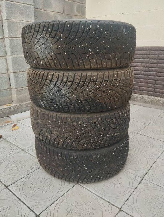 продается 235/55 18Triangle состояние как новая,ездили 1 сезон