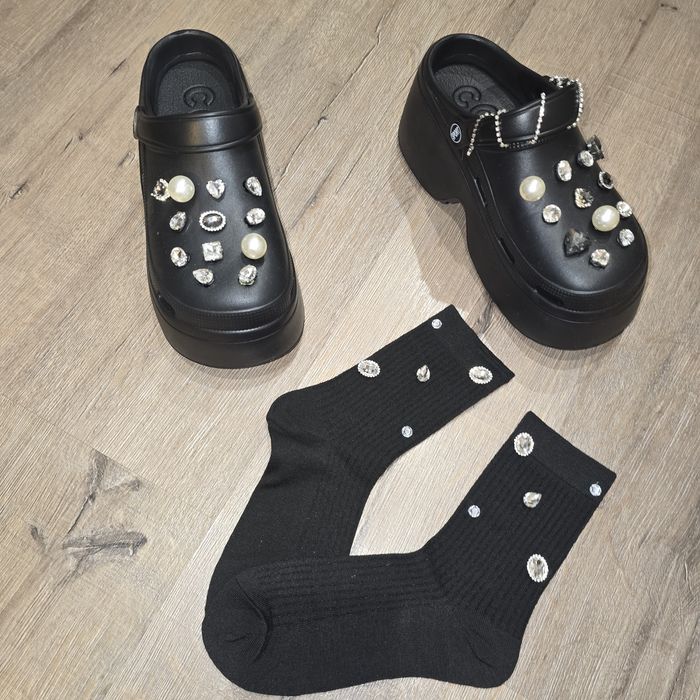 Чехли тип крокс с камъни