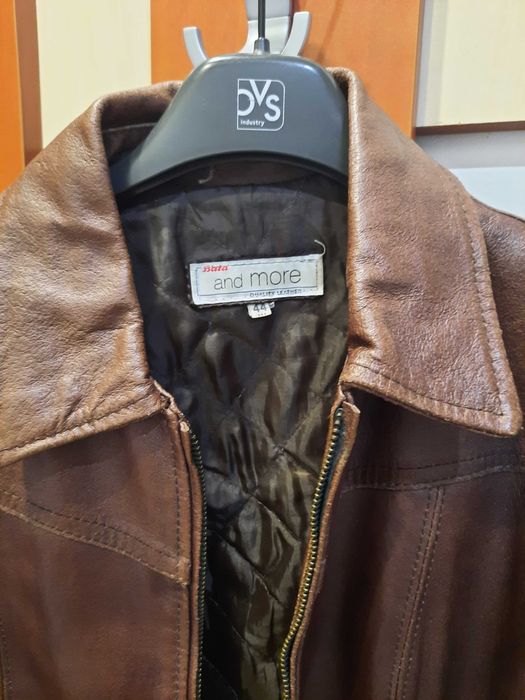 Дамско кожено яке BATA естествена кожа