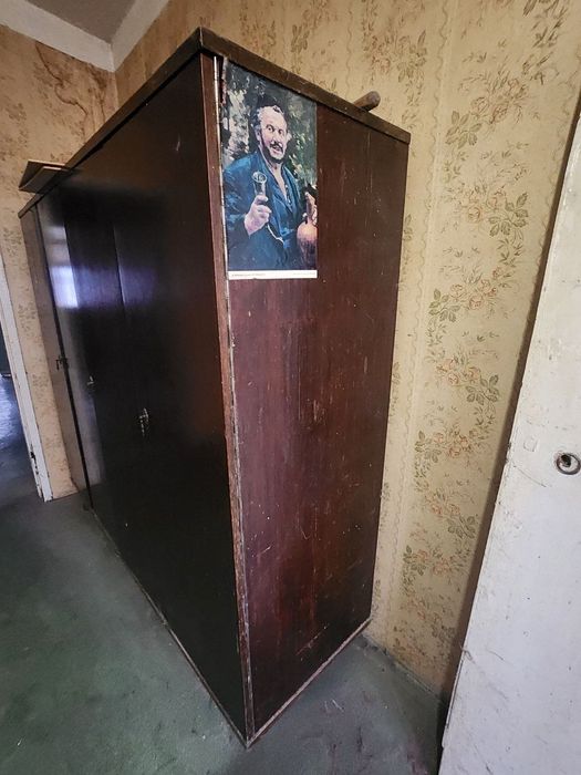 Продается шкаф (советский)