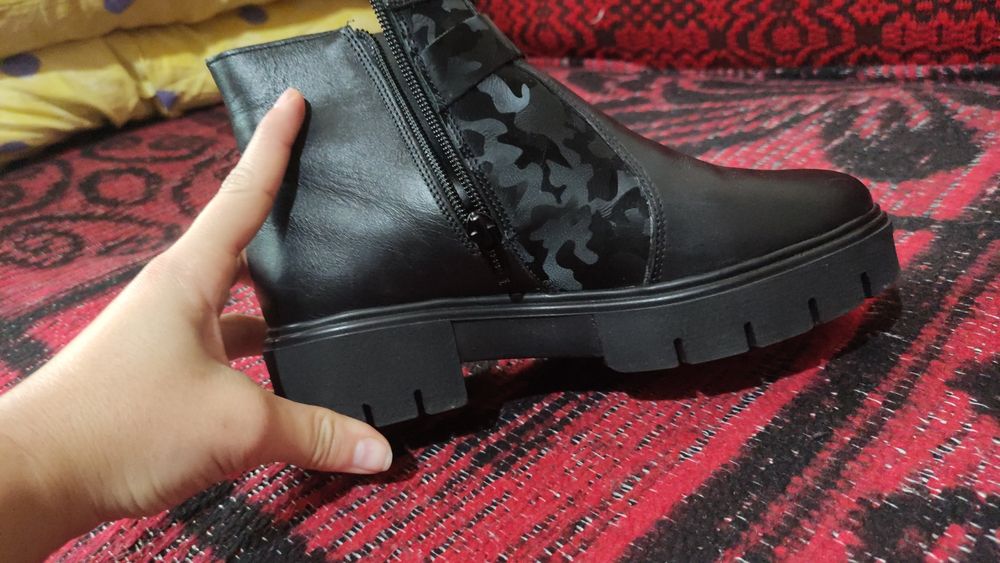 De vânzare cizmulițe de damă piele naturala