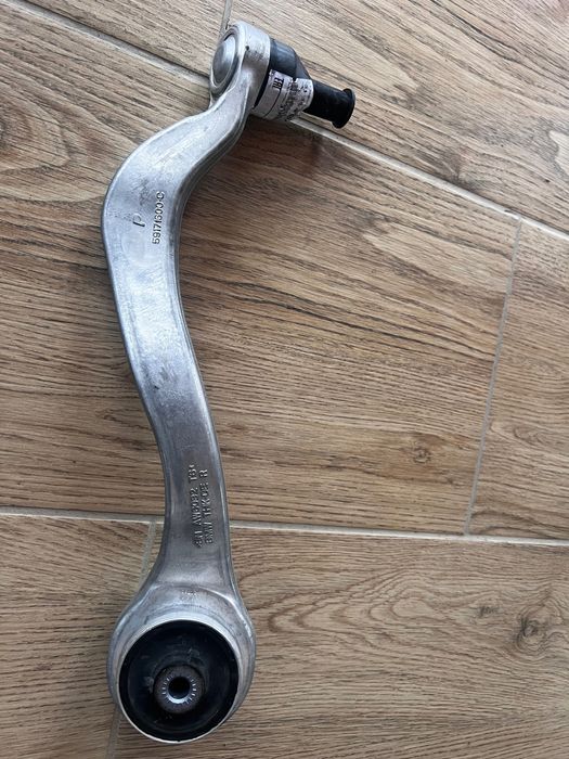 Десен носач за BMW G20/G21/G22/G23/G28