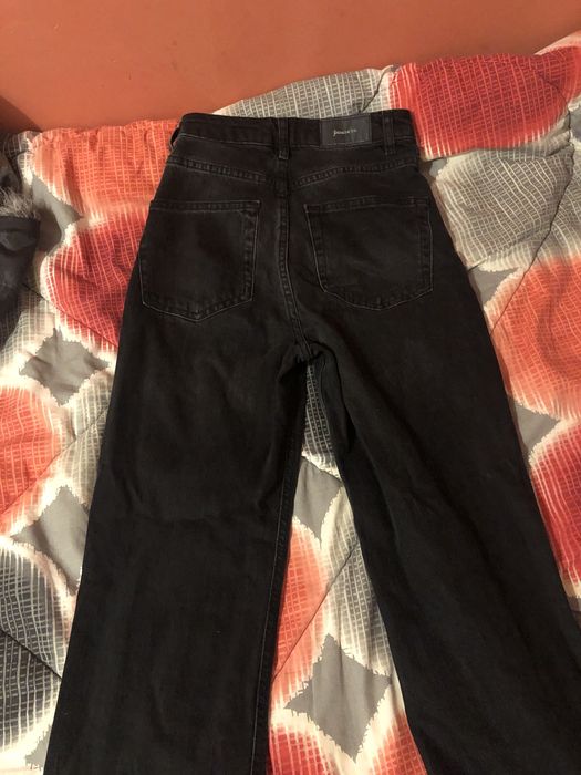 Продавам два чифта дънки за 25 лв