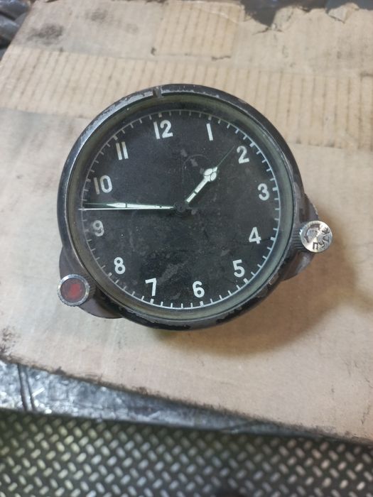 Автомобильные часы на Волгу