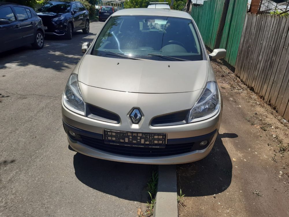 Vând bara spate și Hayon Renault Clio 3! 2006-2012