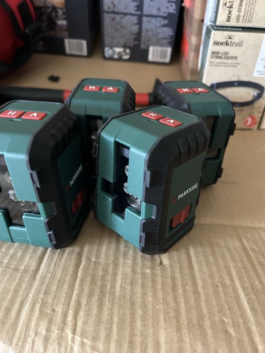 Nivela cu acumulatoe si pe acumulator