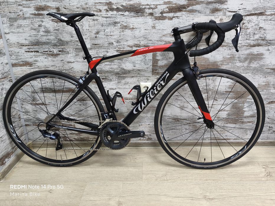 Карбонов шосеен велосипед Wilier Cento1 NDR Ultegra R8000 RS | M