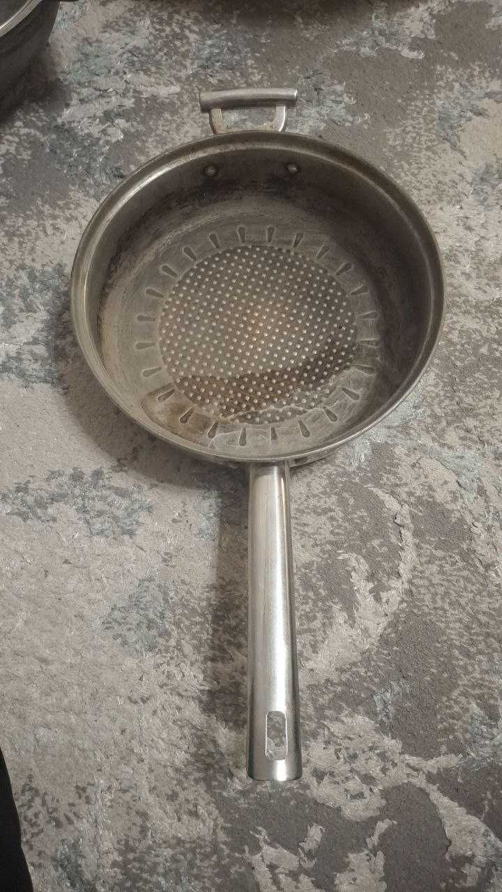Продам сковородку сотейник Bekker германия
