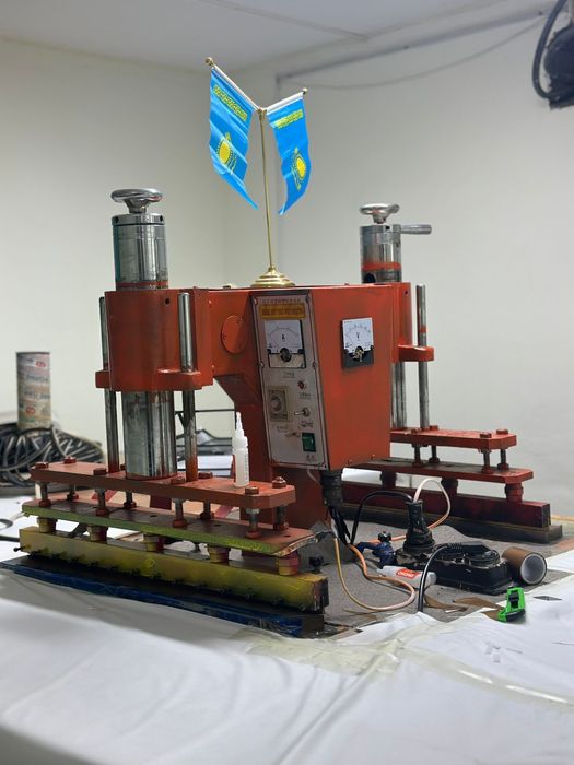 Станок ТВЧ для производства натяжных потолков