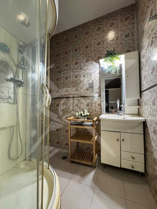 Дава се под наем Четиристаен апартамент в София, Център - 105 кв.м за 1000 € - Снимка #14