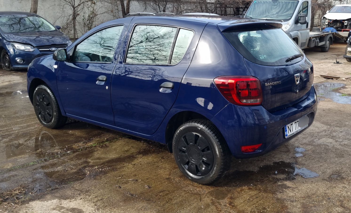 Dacia Sandero 2017 ușor avariat lovit PRET FIX!