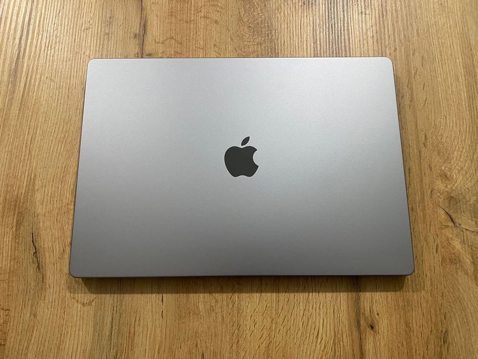 MacBook Pro 16" M1 Pro 10-CPU, 16-GPU, 32RAM,512SSD