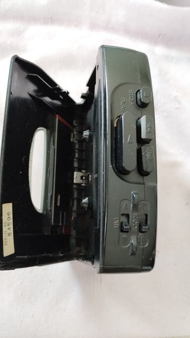 Vând doua Walkman Sony