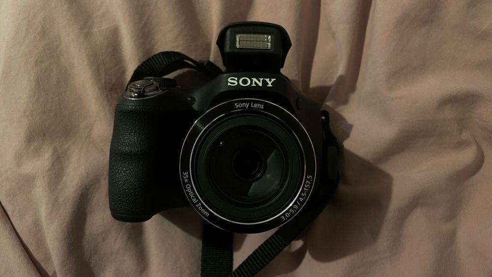 Фотоапарат Sony DSC-H300
