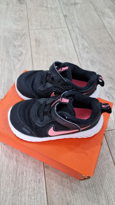 Incaltari Nike copii marime 25