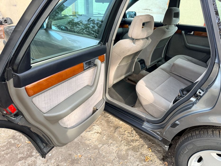 Audi 100 2.8 Quattro, cutie manuala, vehicul istoric in acte