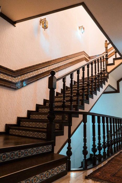 Срочно продаётся 4-этажный дом с авторским ремонтом, 2 сотки, Никитина