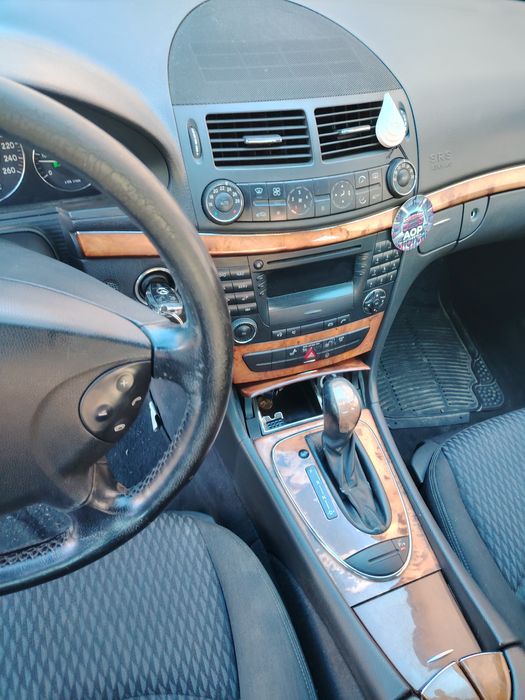Mercedes e220 diesel schimb cu decapotabila